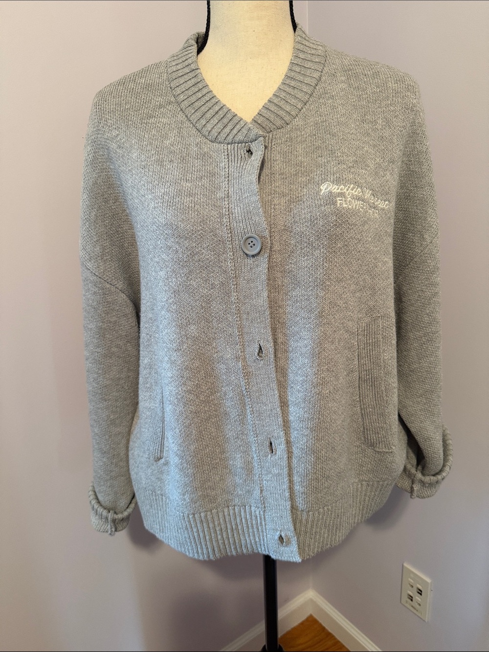 Relaxed Light Gray Button-Up Women's Cardigan Sweater